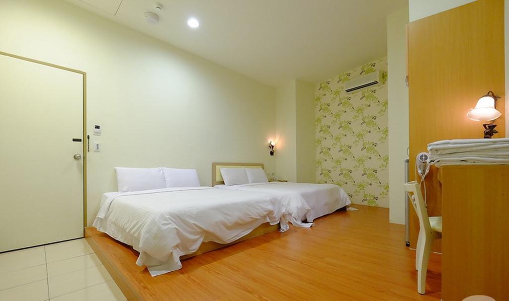 Green Park Commercial Hotel Tainan Dış mekan fotoğraf